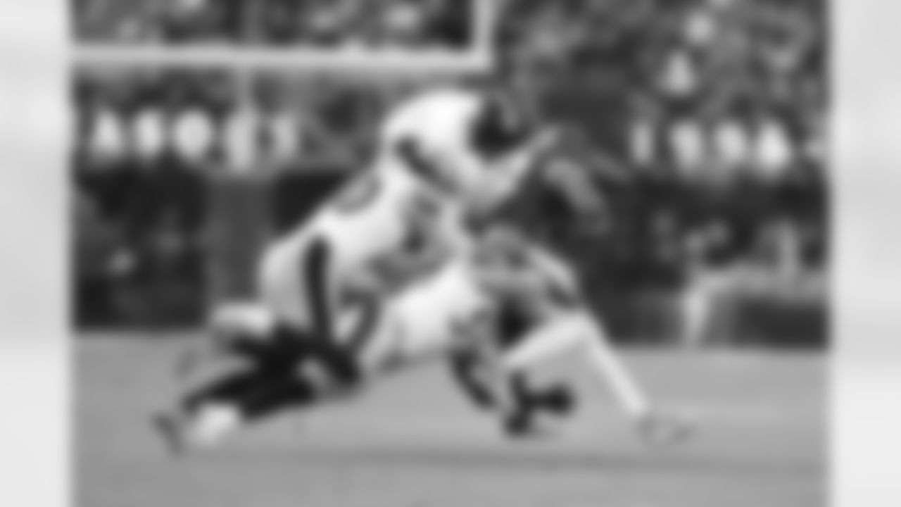 Pittsburgh Steelers linebacker T.J. Watt (90) and Pittsburgh Steelers linebacker Cole Holcomb (55) during a regular season game between the Pittsburgh Steelers and the Baltimore Ravens, Sunday, Dec. 7, 2025 in Baltimore, MD. (Karl Roser / Pittsburgh Steelers)