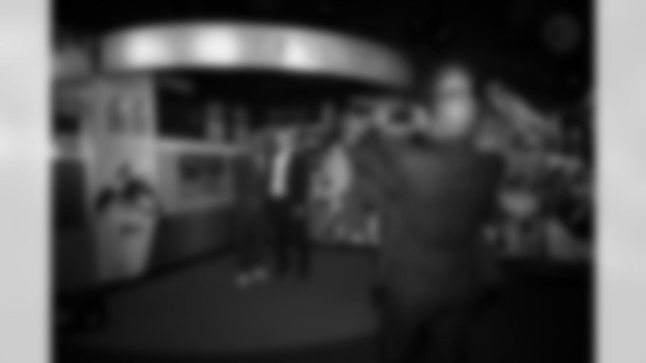 The Pittsburgh Steelers celebrated the 20th anniversary of Super Bowl XL during the Alumni Weekend Dinner at Acrisure Stadium benefitting the UPMC Sports Medicine Concussion Program, Saturday, Nov. 1, 2025 in Pittsburgh, PA. (Alysa Rubin / Pittsburgh Steelers)