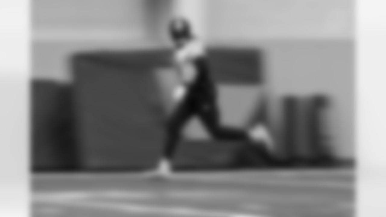 Pittsburgh Steelers wide receiver DK Metcalf (4) during practice at the UPMC Rooney Sports Complex preparing for a Week 14 matchup against the Baltimore Ravens, Friday, Dec. 5, 2025 in Pittsburgh, PA. (Alysa Rubin / Pittsburgh Steelers)