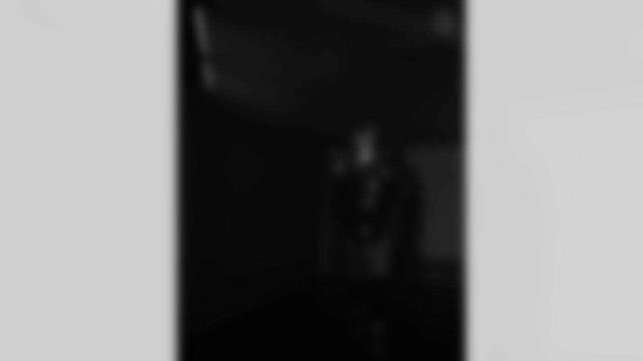 Pittsburgh Steelers quarterback Mason Rudolph (2) walks to the field prior to a regular season game against the Cincinnati Bengals, Sunday, Nov. 16, 2025 in Pittsburgh, PA. The Steelers defeated the Bengals 34-12. (Alysa Rubin / Pittsburgh Steelers)