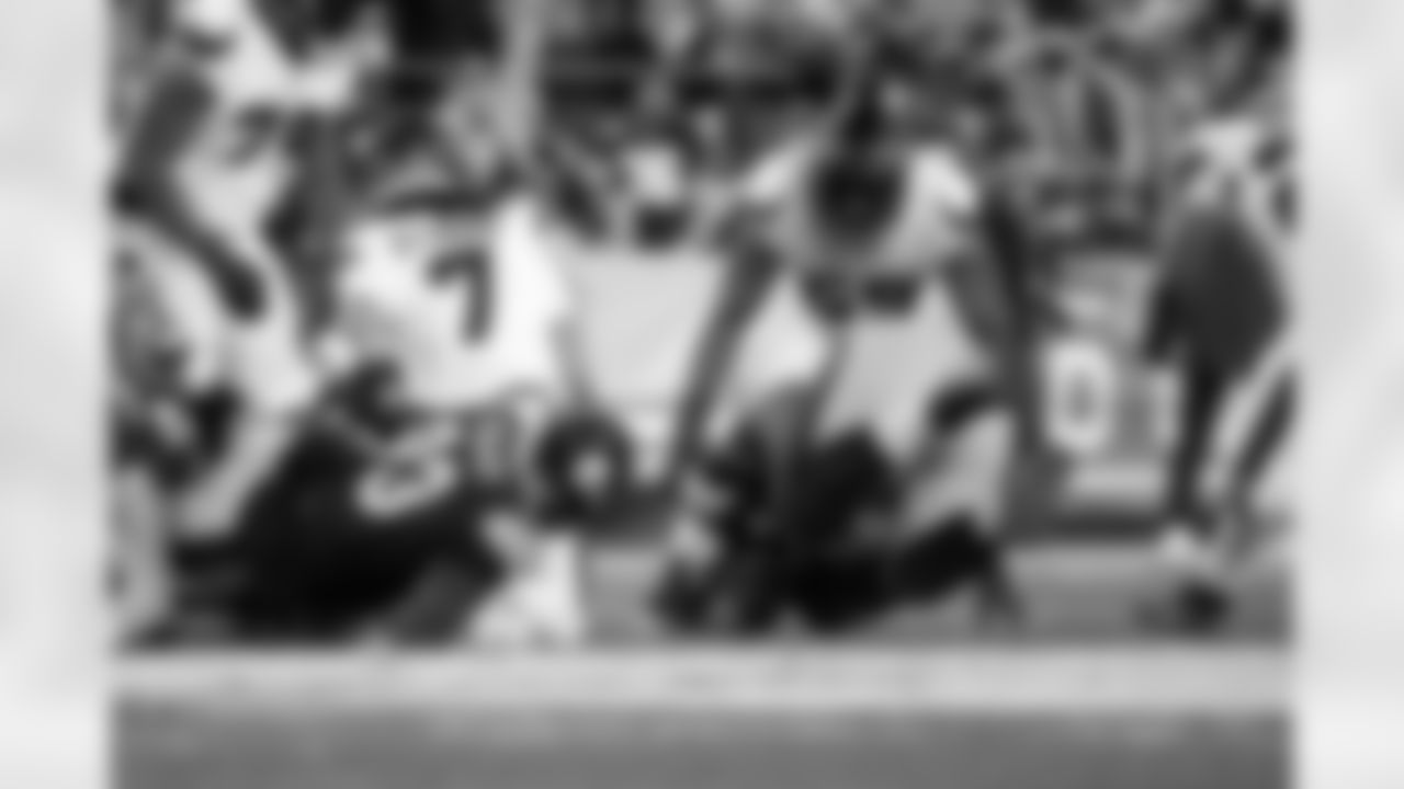 Pittsburgh Steelers94\psduring a postseason Wild Card game between the Pittsburgh Steelers and the Houston Texans, Monday, Jan. 12, 2026 in Pittsburgh, PA. The Texans beat the Steelers 30-6. (Taylor Ollason / Pittsburgh Steelers)