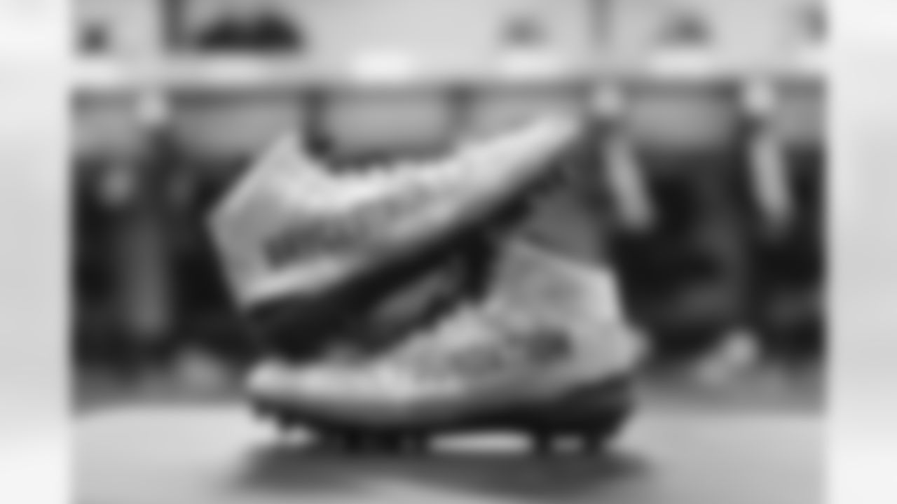 Pittsburgh Steelers defensive end DeMarvin Leal (98) Cleats for a Cause during a regular season game between the Pittsburgh Steelers and the Arizona Cardinals, Sunday, Dec. 3, 2023 in Pittsburgh, PA. (Abigail Dean / Pittsburgh Steelers)