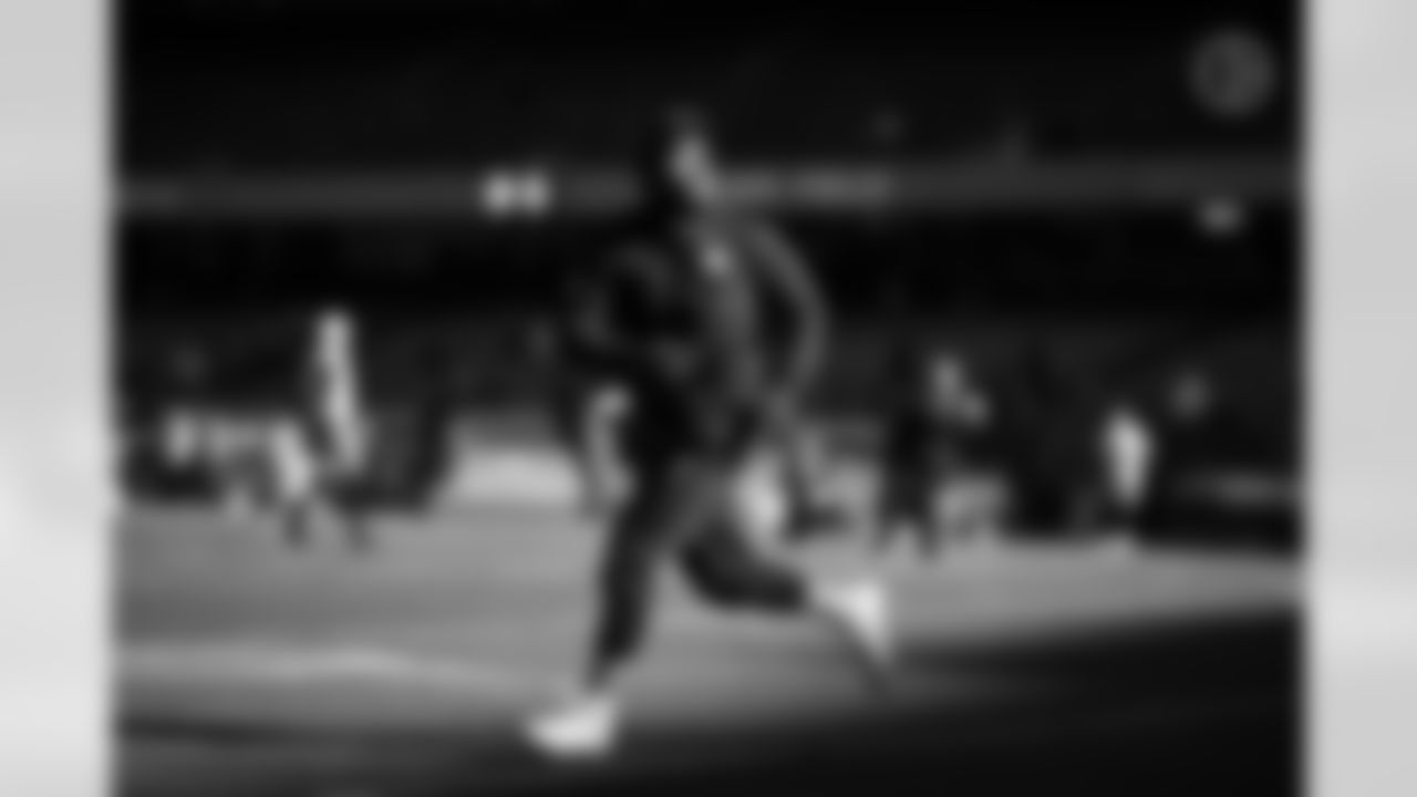 Pittsburgh Steelers linebacker Nick Herbig (51) during a regular season game between the Pittsburgh Steelers and the Chicago Bears, Sunday, Nov. 23, 2025 in Chicago, IL. (Karl Roser / Pittsburgh Steelers)