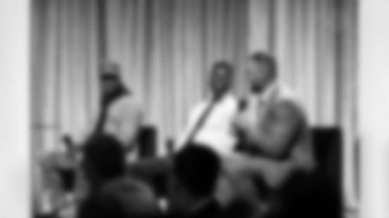 The Pittsburgh Steelers celebrated the 20th anniversary of Super Bowl XL during the Alumni Weekend Dinner at Acrisure Stadium benefitting the UPMC Sports Medicine Concussion Program, Saturday, Nov. 1, 2025 in Pittsburgh, PA. (Alysa Rubin / Pittsburgh Steelers)