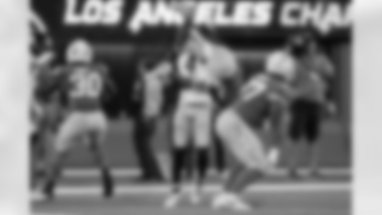 Pittsburgh Steelers cornerback James Pierre (42) tackles his opponent during a regular season game against the Los Angeles Chargers, Sunday, Nov. 9, 2025 in Inglewood, CA. The Chargers beat the Steelers 25-10. (Nick Smith / Pittsburgh Steelers)