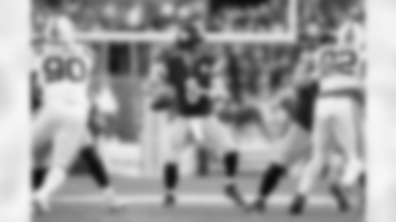 Pittsburgh Steelers quarterback Aaron Rodgers (8) during a regular season game between the Pittsburgh Steelers and the Indianapolis Colts, Sunday, Nov. 2, 2025 in Pittsburgh, PA. The Steelers defeated the Colts 27-20. (Karl Roser / Pittsburgh Steelers)