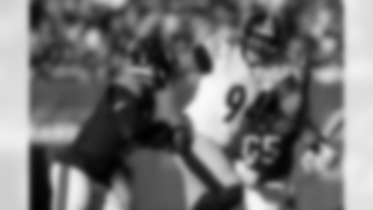 Pittsburgh Steelers defensive end Yahya Black (94) during a regular season game between the Pittsburgh Steelers and the Chicago Bears, Sunday, Nov. 23, 2025 in Chicago, IL. The Bears beat the Steelers 31-28. (Nick Smith / Pittsburgh Steelers)