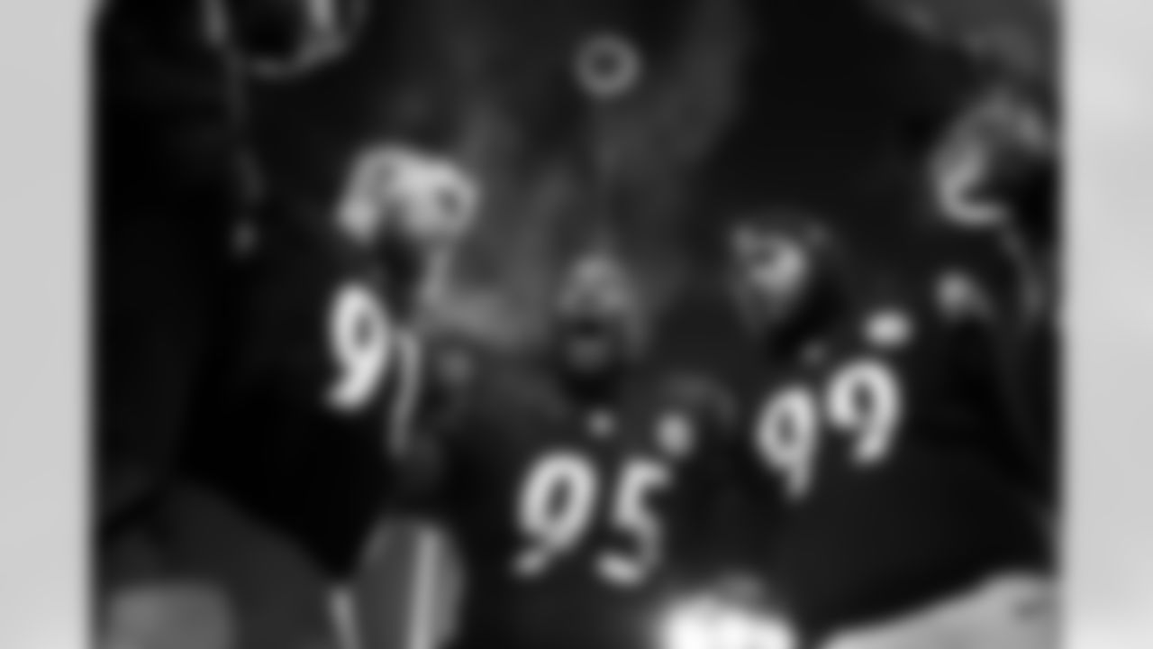 Pittsburgh Steelers defensive end Logan Lee (91), Pittsburgh Steelers defensive tackle Keeanu Benton (95) and Pittsburgh Steelers defensive tackle Derrick Harmon (99) during a regular season game between the Pittsburgh Steelers and the Baltimore Ravens, Sunday, Jan. 4, 2026 in Pittsburgh, PA.  (Jared Wickerham / Pittsburgh Steelers)