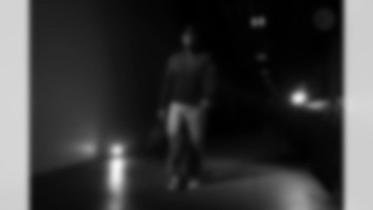 Pittsburgh Steelers defensive tackle Esezi Otomewo (93) during a regular season game between the Pittsburgh Steelers and the Buffalo Bills, Sunday, Nov. 30, 2025 in Pittsburgh, PA.  (Karl Roser / Pittsburgh Steelers)