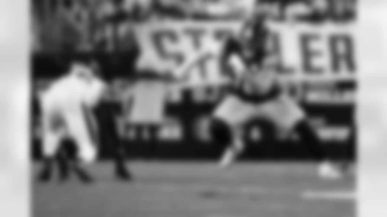 Pittsburgh Steelers offensive tackle Troy Fautanu (76) during a postseason Wild Card game between the Pittsburgh Steelers and the Houston Texans, Monday, Jan. 12, 2026 in Pittsburgh, PA. (Karl Roser / Pittsburgh Steelers)