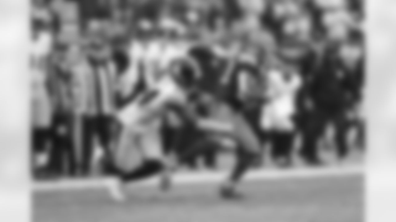 Pittsburgh Steelers cornerback Joey Porter Jr. (24) during a regular season game between the Pittsburgh Steelers and the Cleveland Browns, Sunday, Dec. 28, 2025 in Cleveland, OH. (Karl Roser / Pittsburgh Steelers)