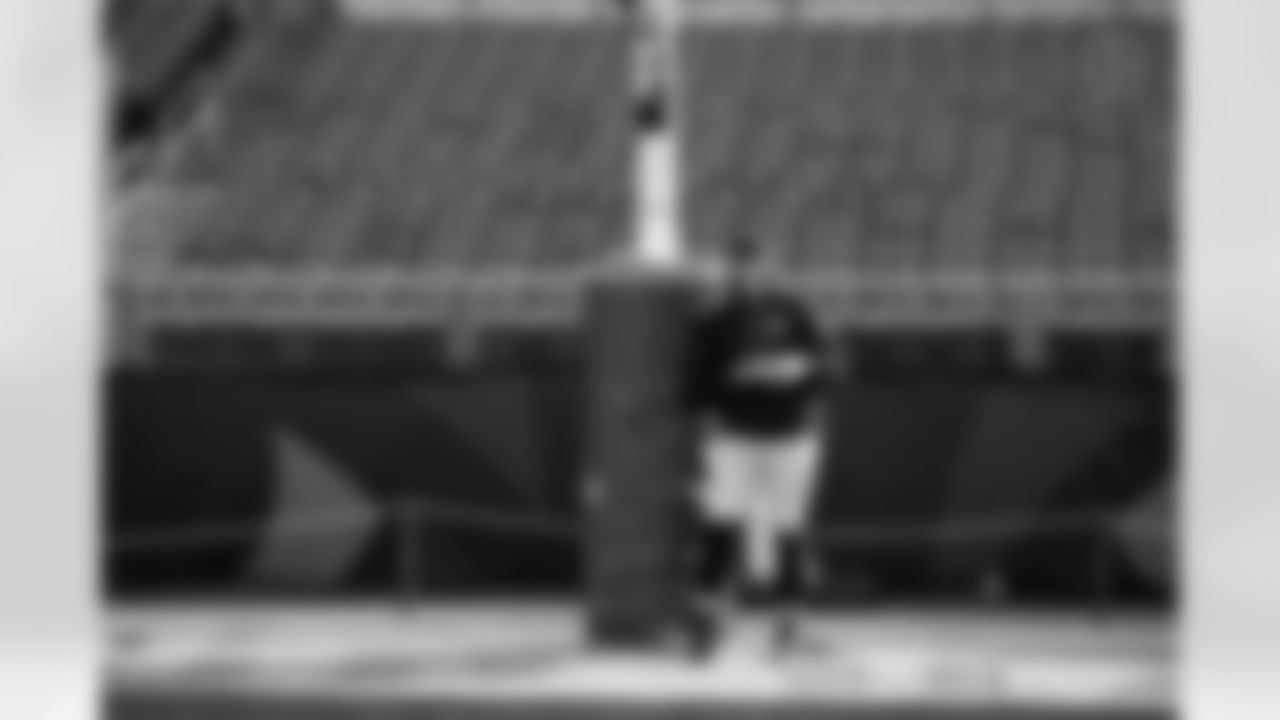 Pittsburgh Steelers center Ryan McCollum (62) prior to a regular season game between the Pittsburgh Steelers and the Baltimore Ravens, Sunday, Dec. 7, 2025 in Baltimore, MD. The Steelers defeated the Ravens 27-22. (Karl Roser / Pittsburgh Steelers)