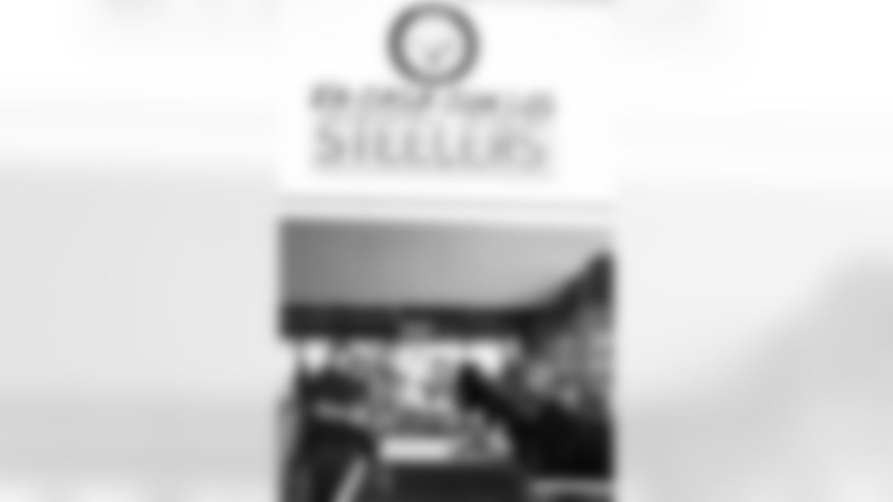 The Steelers welcomed fans from Mexico and Spain for an appreciation party prior to Monday night's game on Sunday, Dec. 14, 2025 in Pittsburgh, PA. (Emilee Fails / Pittsburgh Steelers)