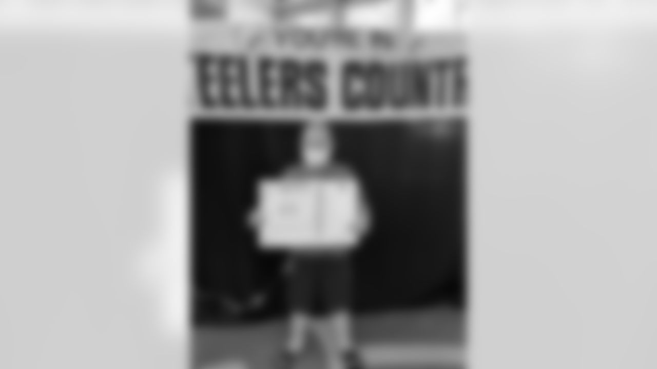 SNUTraditions_HereWeGoSigns_Jan142024804AM_Strosnider_Landyn_97494590_IMG_5795.jpeg_97494590_IMG_5795