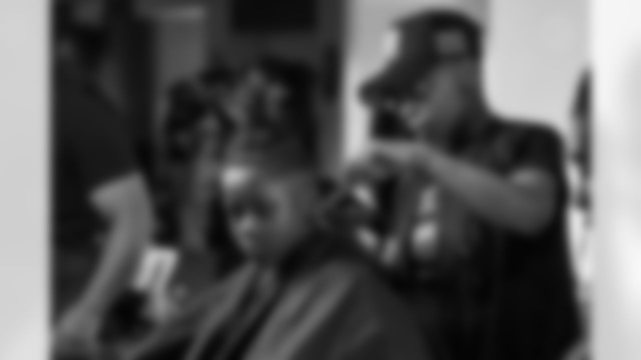 The Pittsburgh Steelers partnered with Convoy of Hope to give back to multiple community organizations in the Pittsburgh area on Tuesday, Dec. 9, 2025 in Pittsburgh, PA. (Alysa Rubin / Pittsburgh Steelers)