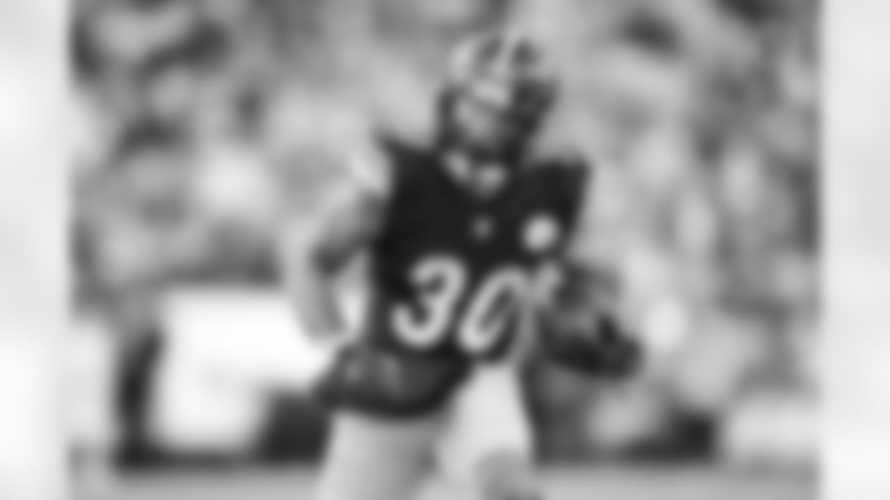 Pittsburgh Steelers running back Jaylen Warren (30) during a regular season game between the Pittsburgh Steelers and the Cleveland Browns, Sunday, Dec. 8, 2024 in Pittsburgh, PA. (Karl Roser / Pittsburgh Steelers)