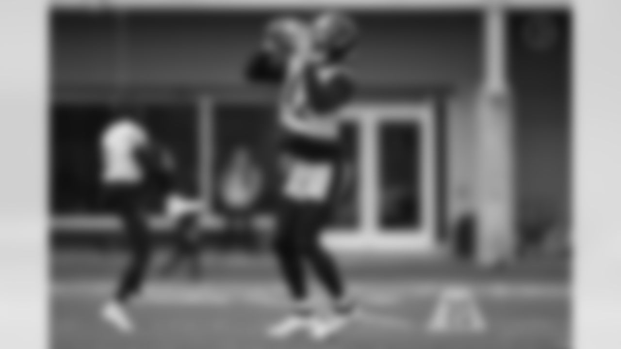 Pittsburgh Steelers cornerback James Pierre (42) during practice at the UPMC Rooney Sports Complex preparing for a Week 11 matchup against the Cincinnati Bengals, Wednesday, Nov. 12, 2025 in Pittsburgh, PA. (Alysa Rubin / Pittsburgh Steelers)