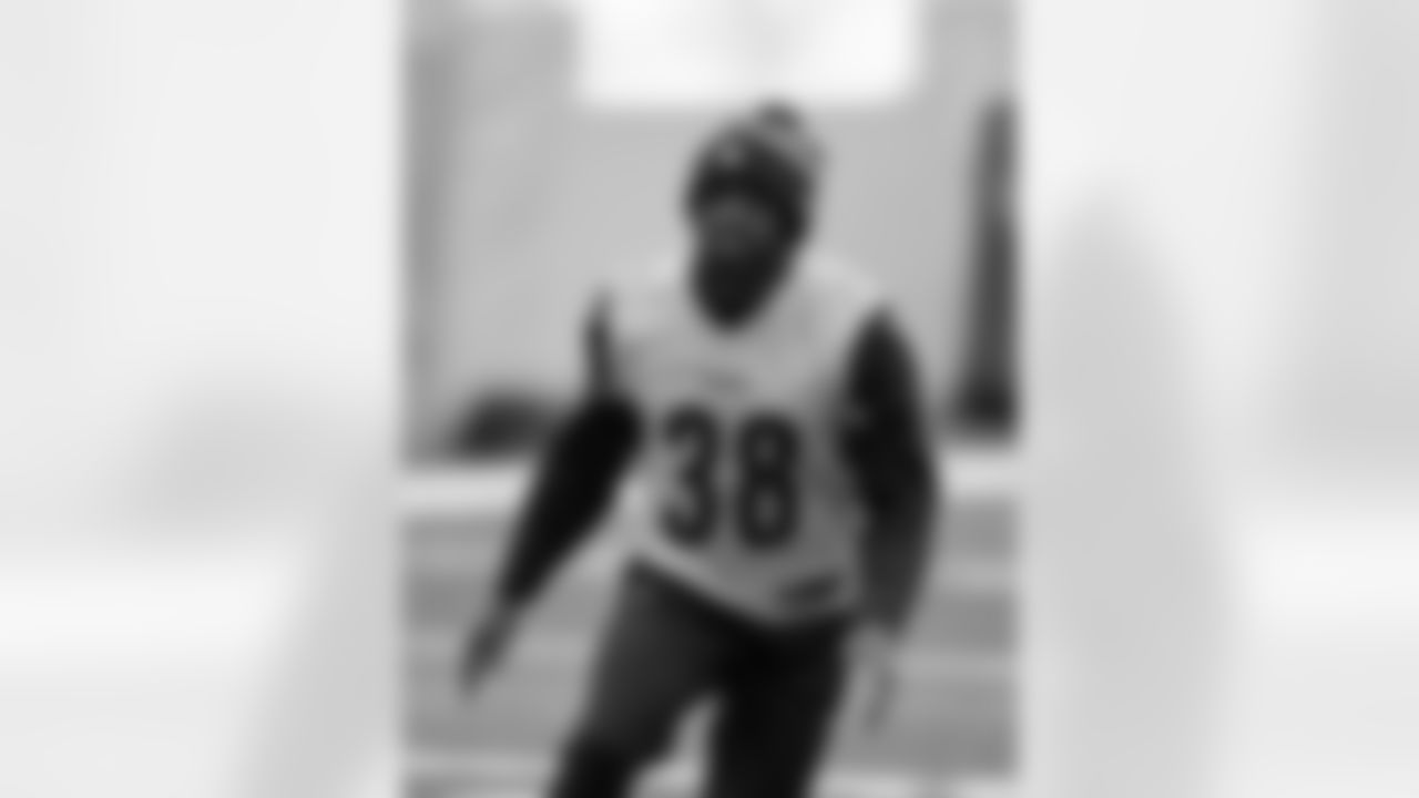 Pittsburgh Steelers defensive back D'Shawn Jamison (38) during practice at UPMC Rooney Sports Complex preparing for a Week 18 matchup against the Baltimore Ravens, Wednesday, Dec. 31, 2025 in Pittsburgh, PA. (Karl Roser / Pittsburgh Steelers)