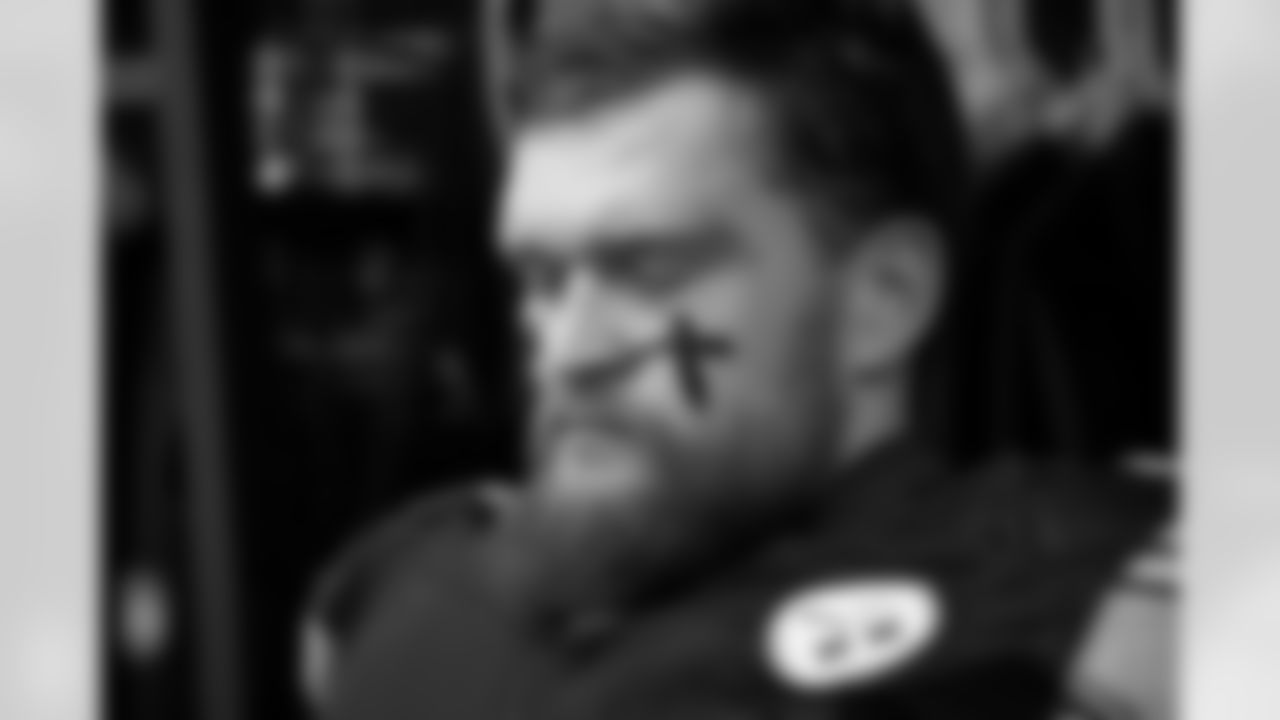 Pittsburgh Steelers defensive end Logan Lee (91) prior to a regular season game between the Pittsburgh Steelers and the Miami Dolphins, Monday, Dec. 15, 2025 in Pittsburgh, PA. The Steelers defeated the Dolphins 28-15. (Karl Roser / Pittsburgh Steelers)