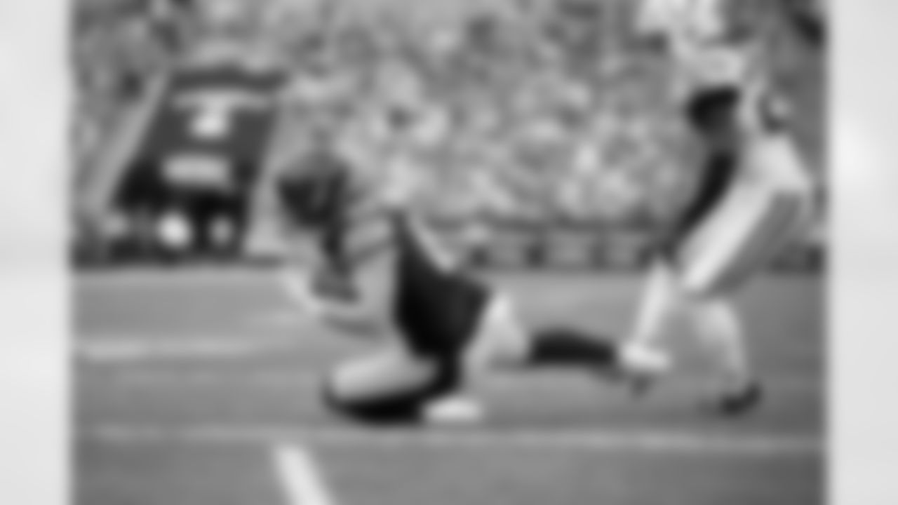 Pittsburgh Steelers tight end Pat Freiermuth (88) during a regular season game between the Pittsburgh Steelers and the Indianapolis Colts, Sunday, Nov. 2, 2025 in Pittsburgh, PA. The Steelers defeated the Colts 27-20. (Karl Roser / Pittsburgh Steelers)