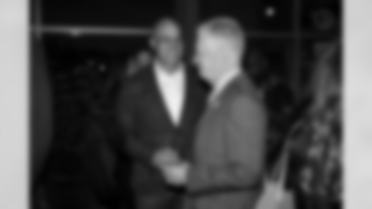 The Pittsburgh Steelers celebrated the 20th anniversary of Super Bowl XL during the Alumni Weekend Dinner at Acrisure Stadium benefitting the UPMC Sports Medicine Concussion Program, Saturday, Nov. 1, 2025 in Pittsburgh, PA. (Alysa Rubin / Pittsburgh Steelers)