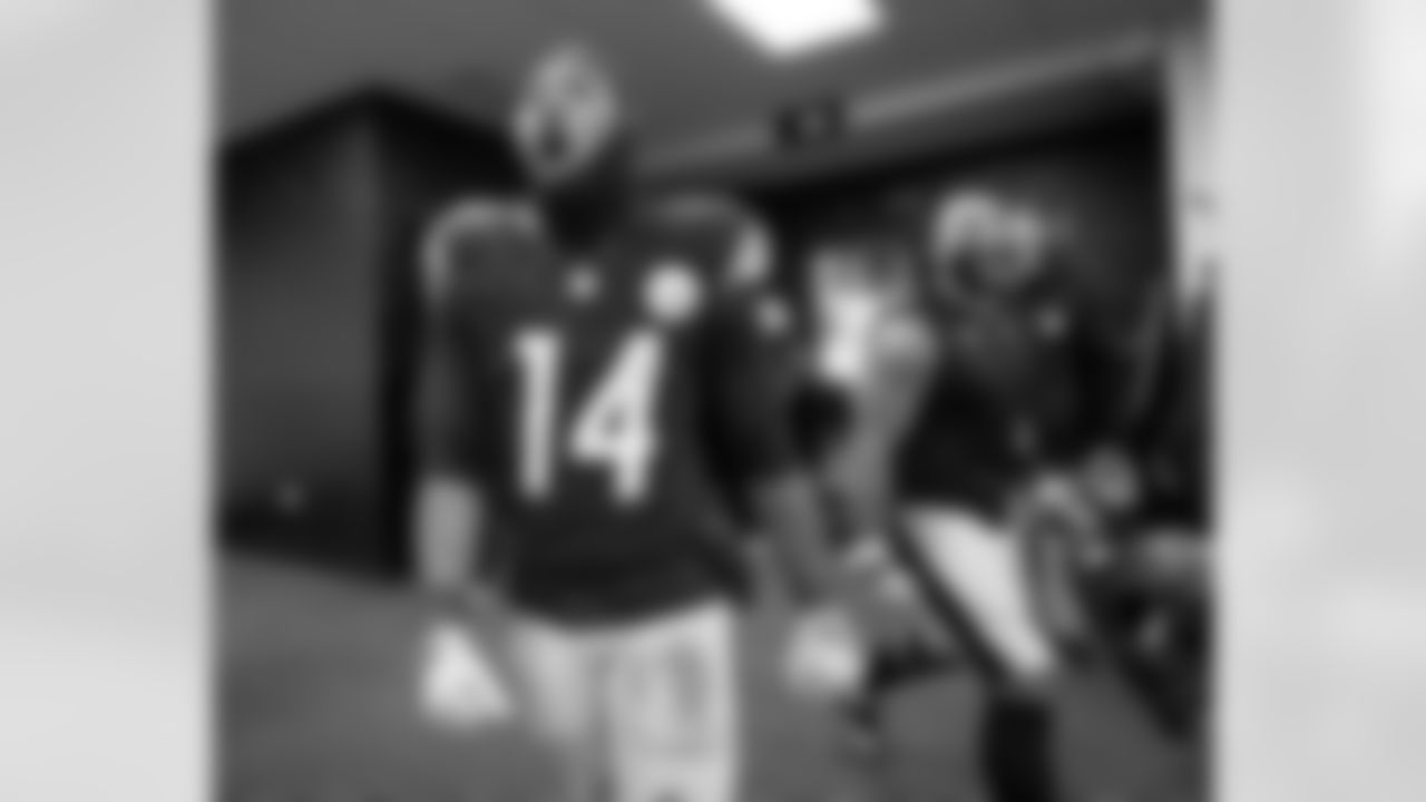 Pittsburgh Steelers running back Kenneth Gainwell (14) and Pittsburgh Steelers running back Jaylen Warren (30) following a regular season game between the Pittsburgh Steelers and the Baltimore Ravens, Sunday, Jan. 4, 2026 in Pittsburgh, PA. The Steelers defeated the Ravens 26-24. (Karl Roser / Pittsburgh Steelers)