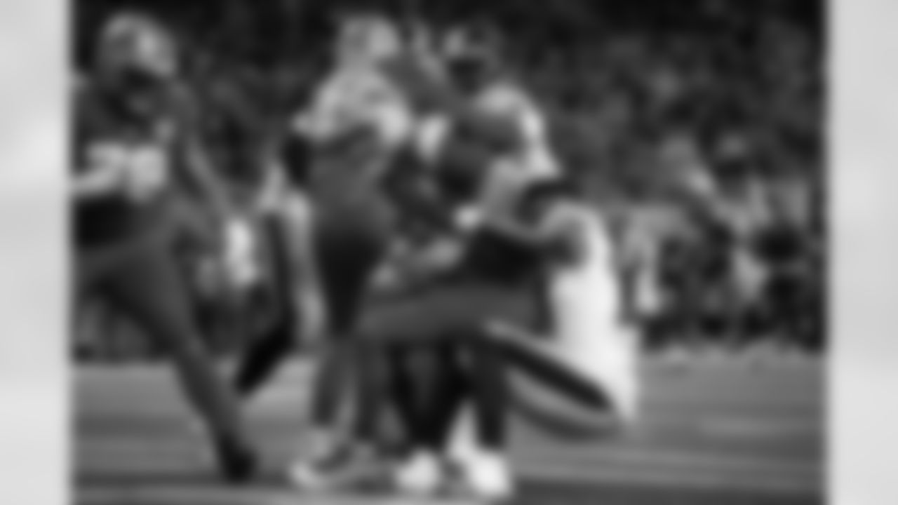 Pittsburgh Steelers safety Kyle Dugger (29) sacks Detroit Lions quarterback Jared Goff (16) for a safety during a regular season game, Sunday, Dec. 21, 2025 in Detroit, MI. The Steelers defeated the Lions 29-24. (Alysa Rubin / Pittsburgh Steelers)