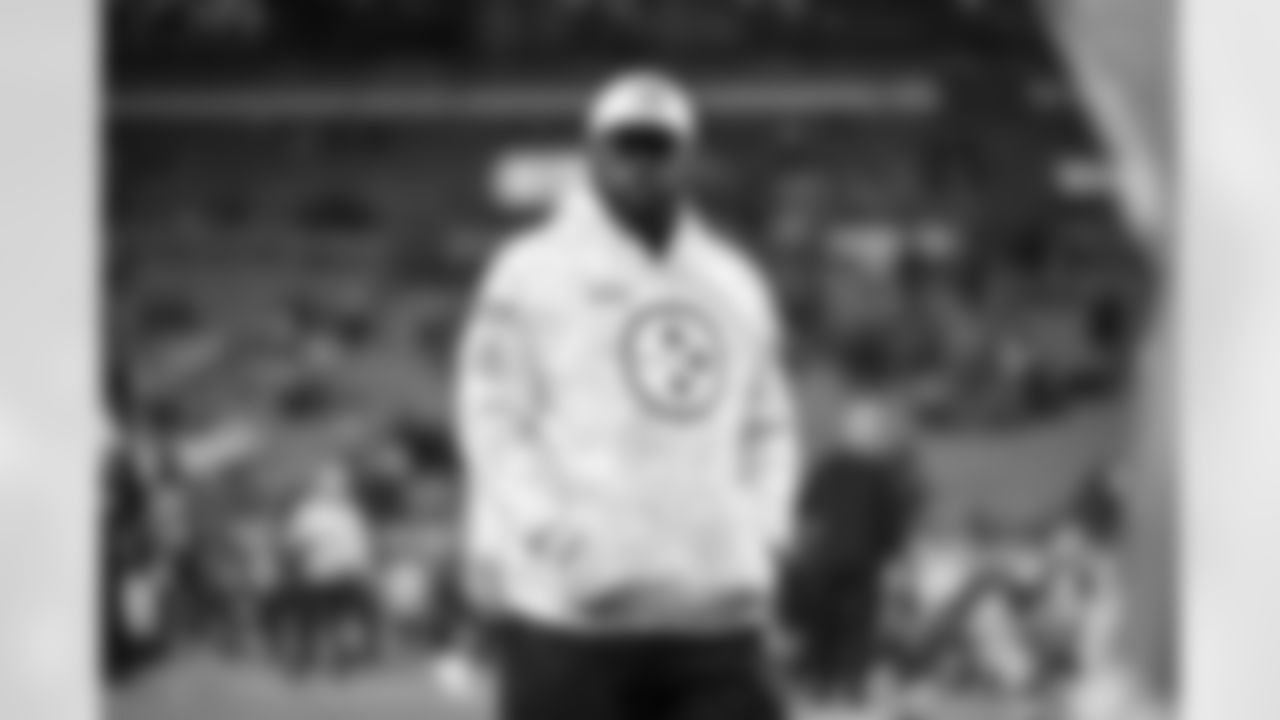 Pittsburgh Steelers head coach Mike Tomlin during a regular season game between the Pittsburgh Steelers and the Cleveland Browns, Thursday, Nov. 21, 2024 in Cleveland, OH. (Karl Roser / Pittsburgh Steelers)