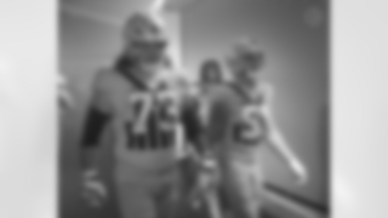 Pittsburgh Steelers offensive lineman Isaac Seumalo (73) during a regular season game between the Pittsburgh Steelers and the Green Bay Packers, Sunday, Oct. 26, 2025 in Pittsburgh, PA. The Packers beat the Steelers 35-25. (Karl Roser / Pittsburgh Steelers)