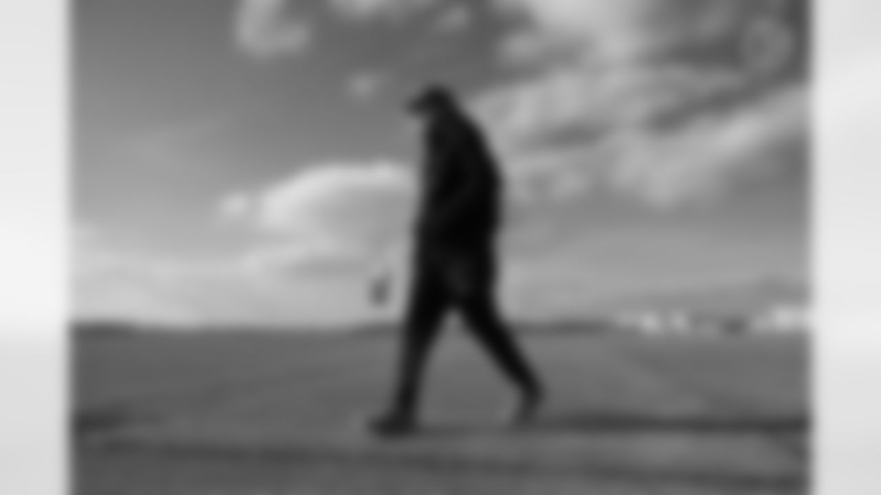 Pittsburgh Steelers defensive back Sebastian Castro (49) travels to Chicago on Saturday, Nov. 22, 2025 for the Week 12 regular season matchup against the Chicago Bears. (Alysa Rubin / Pittsburgh Steelers)