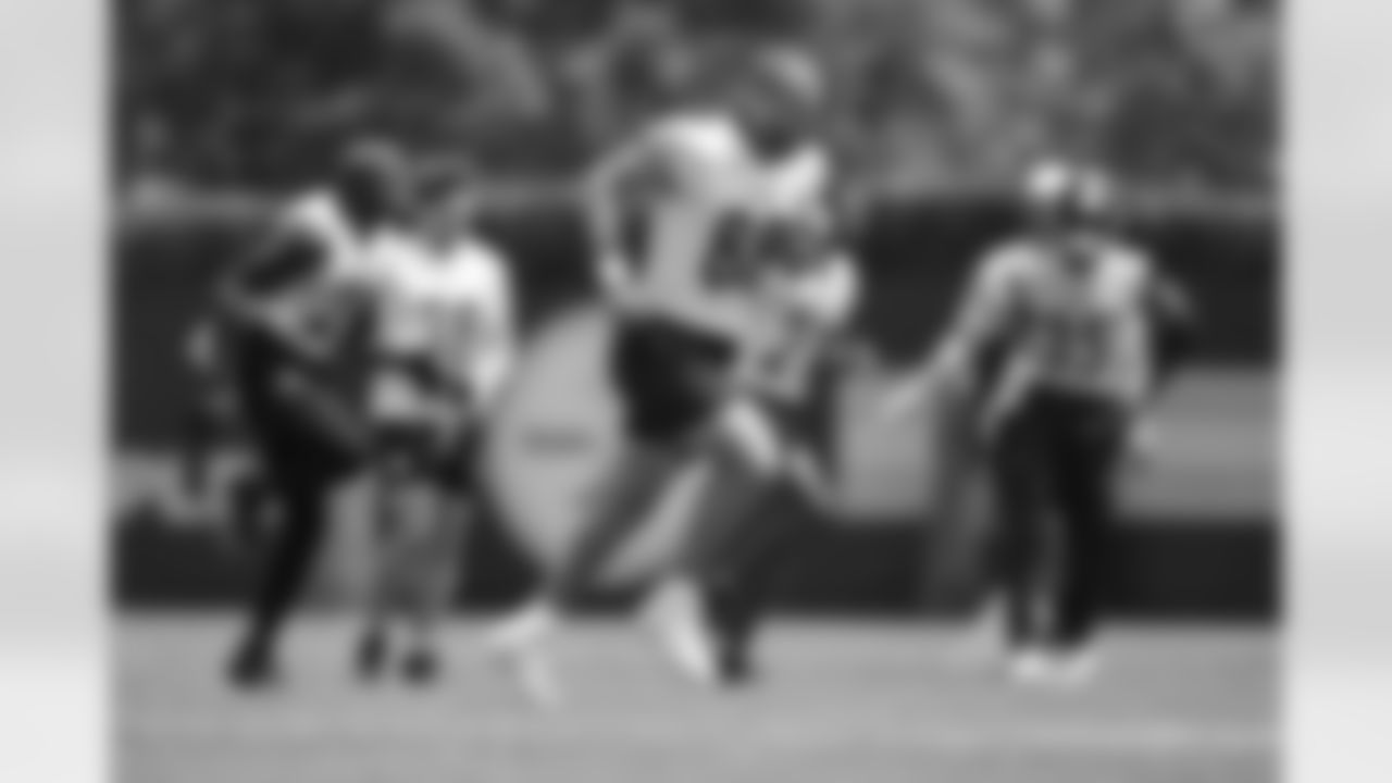 Pittsburgh Steelers tight end Pat Freiermuth (88) practices at the UPMC Rooney Sports Complex during the 2025 minicamp, Thursday June 12, 2025. (Alysa Rubin / Pittsburgh Steelers)