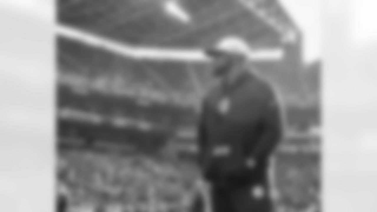 Pittsburgh Steelers head coach Mike Tomlin during a regular season game between the Pittsburgh Steelers and the Seattle Seahawks, Sunday, Dec. 31, 2023 in Seattle, WA. (Joe Nicholson / Pittsburgh Steelers)