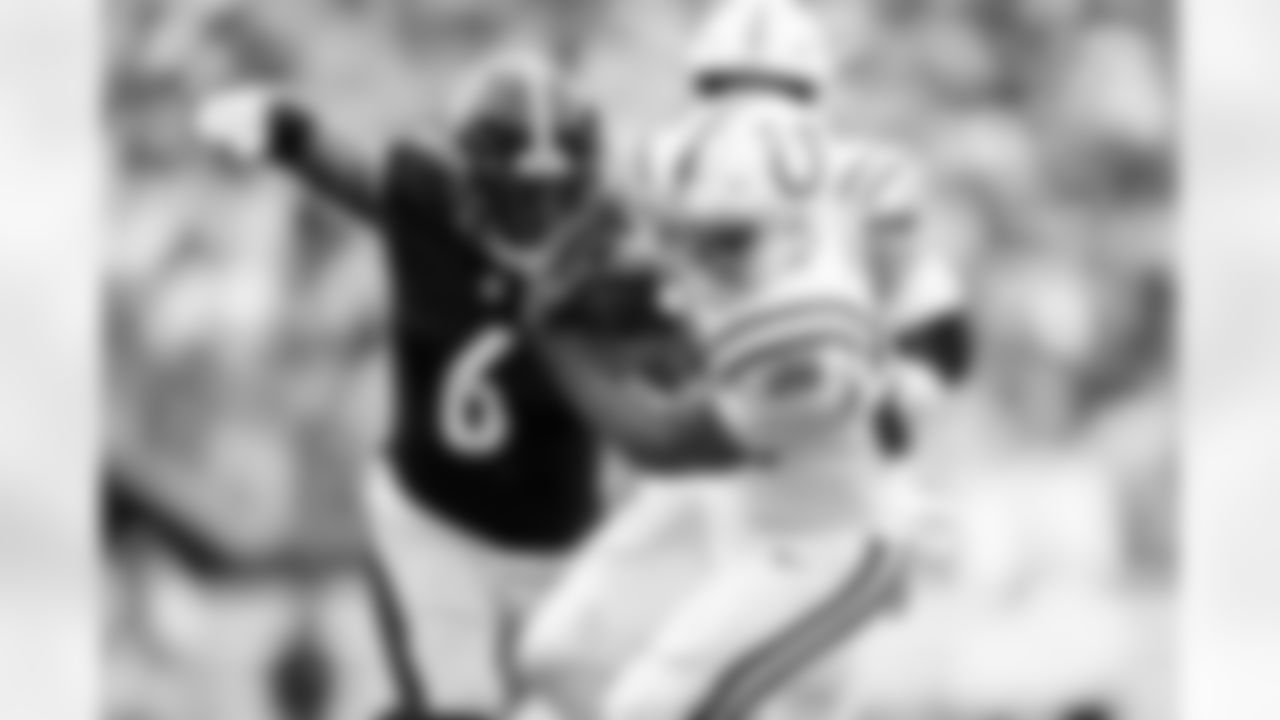 Pittsburgh Steelers linebacker Patrick Queen (6) during a regular season game between the Pittsburgh Steelers and the Indianapolis Colts, Sunday, Nov. 2, 2025 in Pittsburgh, PA. (Alysa Rubin / Pittsburgh Steelers)