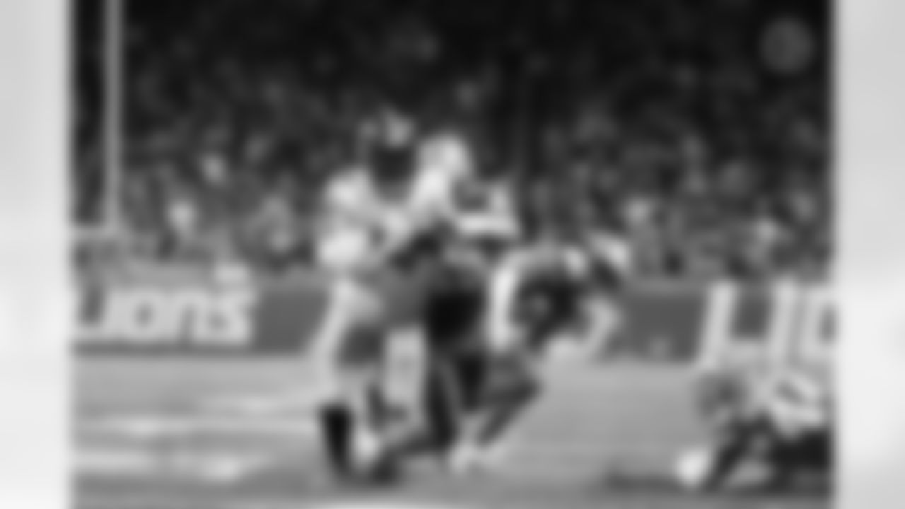 Pittsburgh Steelers running back Kenneth Gainwell (14) during a regular season game between the Pittsburgh Steelers and the Detroit Lions, Sunday, Dec. 21, 2025 in Detroit, MI. (Alysa Rubin / Pittsburgh Steelers)