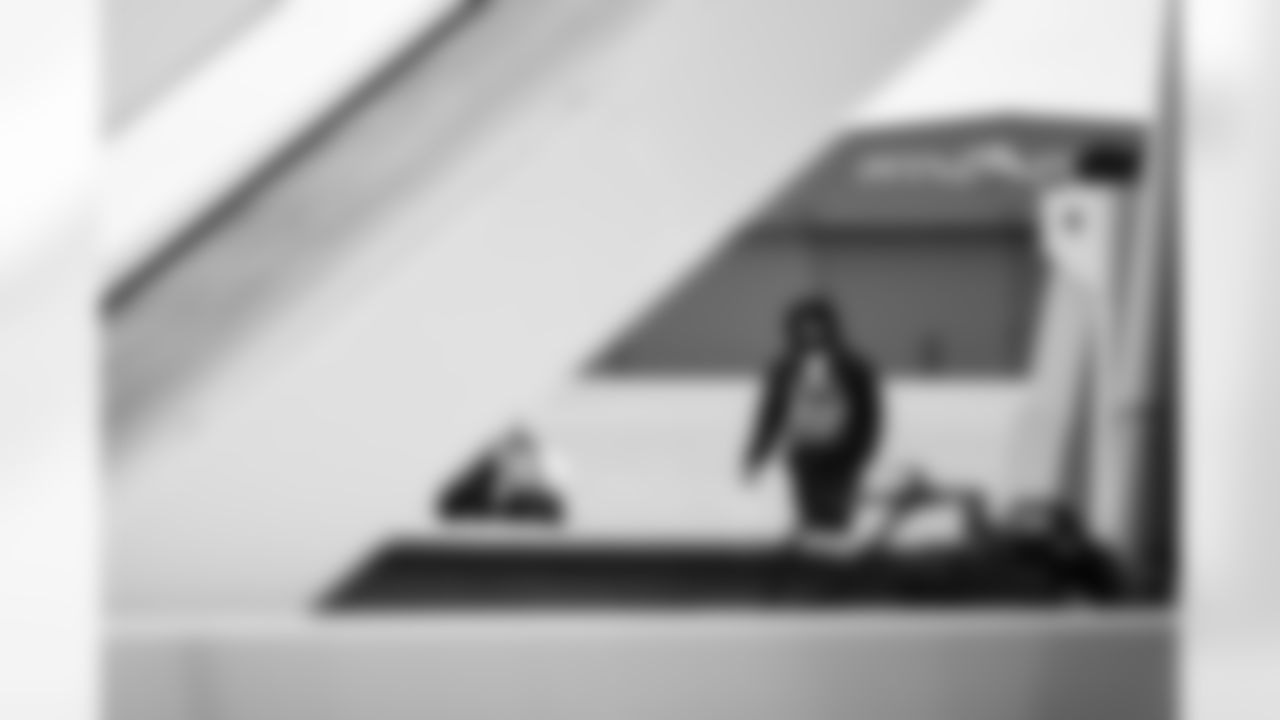 Pittsburgh Steelers running back Kenneth Gainwell (14) travels to Baltimore on Saturday, Dec. 6, 2025 for the Week 14 regular season matchup against the Baltimore Ravens. (Alysa Rubin / Pittsburgh Steelers)