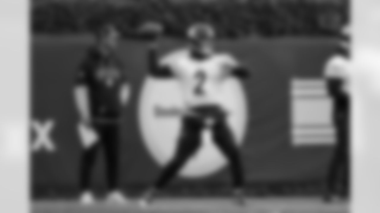 Pittsburgh Steelers quarterback Mason Rudolph (2) during practice at the UPMC Rooney Sports Complex preparing for a Week 11 matchup against the Cincinnati Bengals, Wednesday, Nov. 12, 2025 in Pittsburgh, PA. (Alysa Rubin / Pittsburgh Steelers)