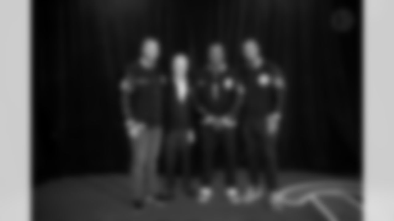 Pittsburgh Steelers legends Ben Roethlisberger, Pittsburgh Steelers president Art Rooney II, Joey Porter Sr., and Maurkice Pouncey prior to a regular season game between the Pittsburgh Steelers and the Miami Dolphins, Monday, Dec. 15, 2025 in Pittsburgh, PA. The Steelers defeated the Dolphins 28-15. (Karl Roser / Pittsburgh Steelers)