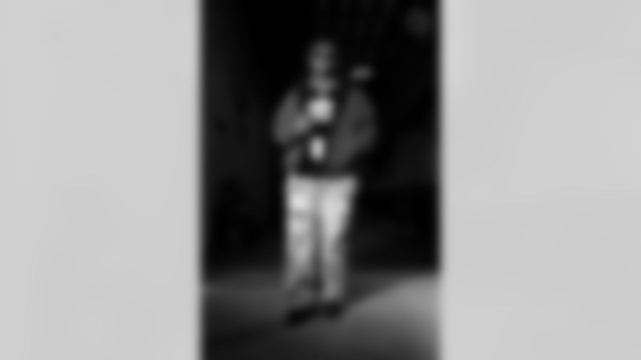 Pittsburgh Steelers defensive end DeMarvin Leal (98) during a regular season game between the Pittsburgh Steelers and the Miami Dolphins, Monday, Dec. 15, 2025 in Pittsburgh, PA. (Alysa Rubin / Pittsburgh Steelers)