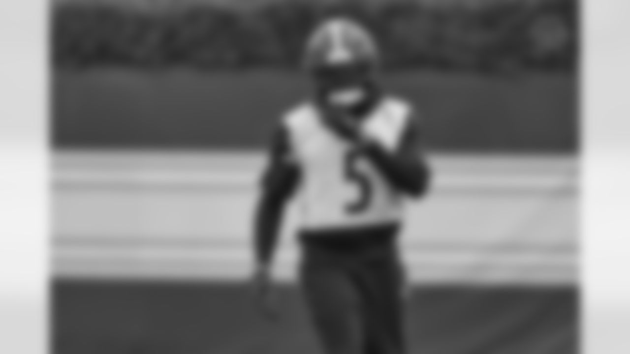 Pittsburgh Steelers cornerback Jalen Ramsey (5) during practice at the UPMC Rooney Sports Complex preparing for a Week 12 matchup against the Chicago Bears, Thursday, Nov. 20, 2025 in Pittsburgh, PA. (Karl Roser / Pittsburgh Steelers)