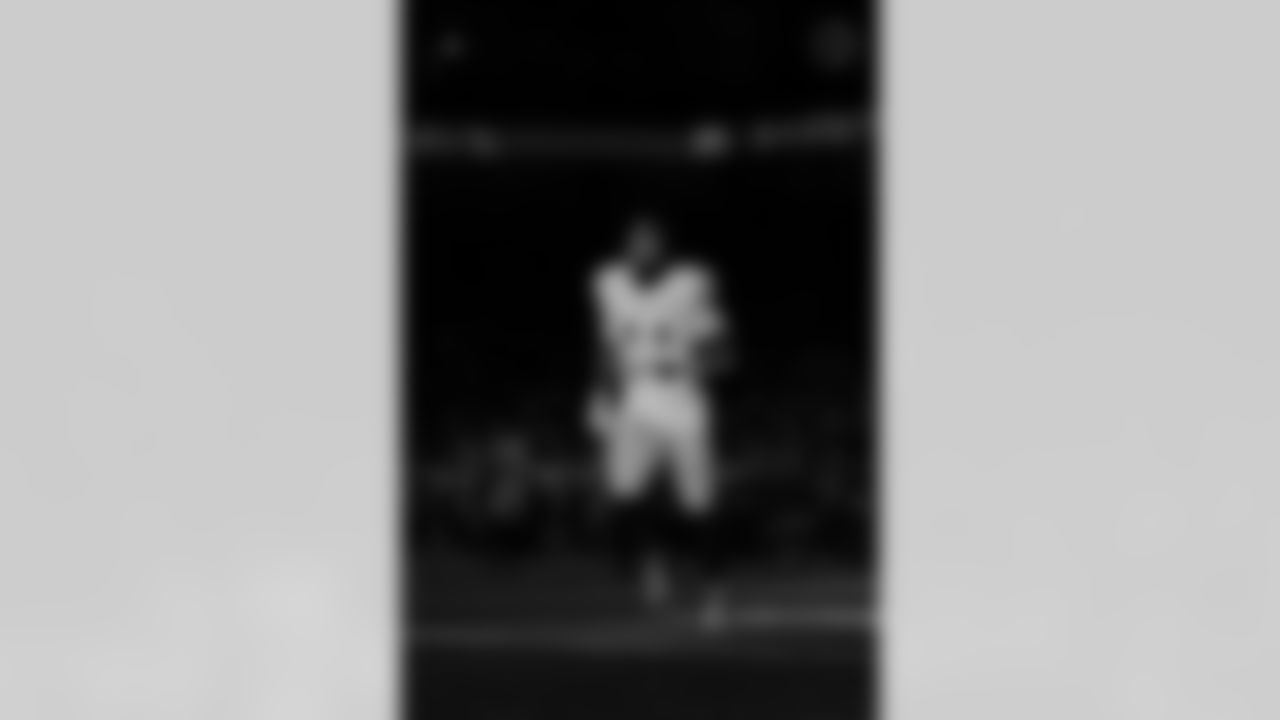 Pittsburgh Steelers running back Kenneth Gainwell (14) during a regular season game between the Pittsburgh Steelers and the Detroit Lions, Sunday, Dec. 21, 2025 in Detroit, MI. (Alysa Rubin / Pittsburgh Steelers)