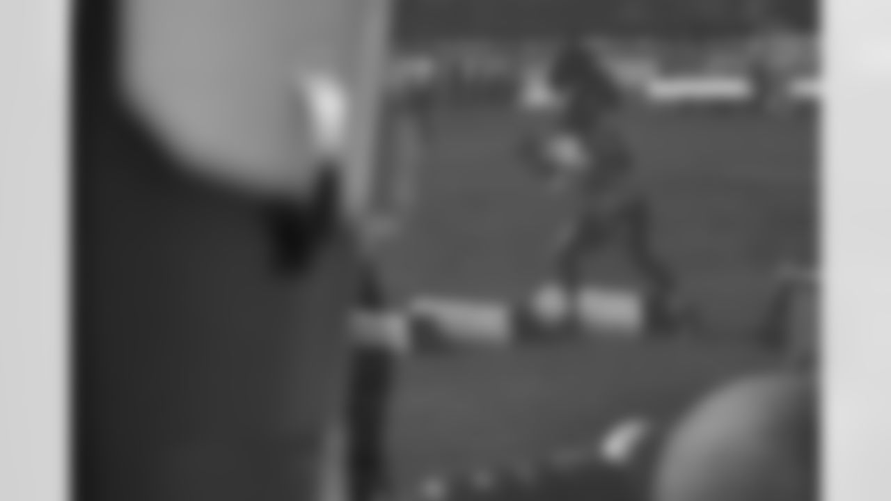 Pittsburgh Steelers running back Jaylen Warren (30) during practice at the UPMC Rooney Sports Complex preparing for a Week 10 matchup against the Los Angeles Chargers, Thursday, Nov. 6, 2025 in Pittsburgh, PA. (Alysa Rubin / Pittsburgh Steelers)