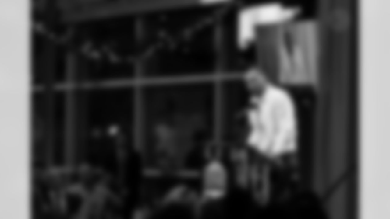 The Pittsburgh Steelers celebrate the 2025 Hall of Honor Class during the Hall of Honor Dinner Ceremony presented by U.S. Steel on Sunday, Dec. 14, 2025 in Pittsburgh, PA. (Alysa Rubin / Pittsburgh Steelers)