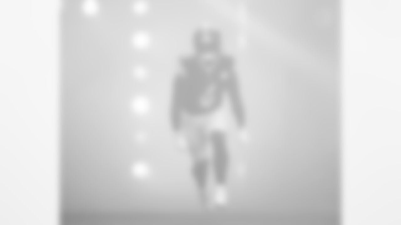 Pittsburgh Steelers linebacker Patrick Queen (6) during a regular season game between the Pittsburgh Steelers and the Indianapolis Colts, Sunday, Nov. 2, 2025 in Pittsburgh, PA. The Steelers defeated the Colts 27-20. (Karl Roser / Pittsburgh Steelers)