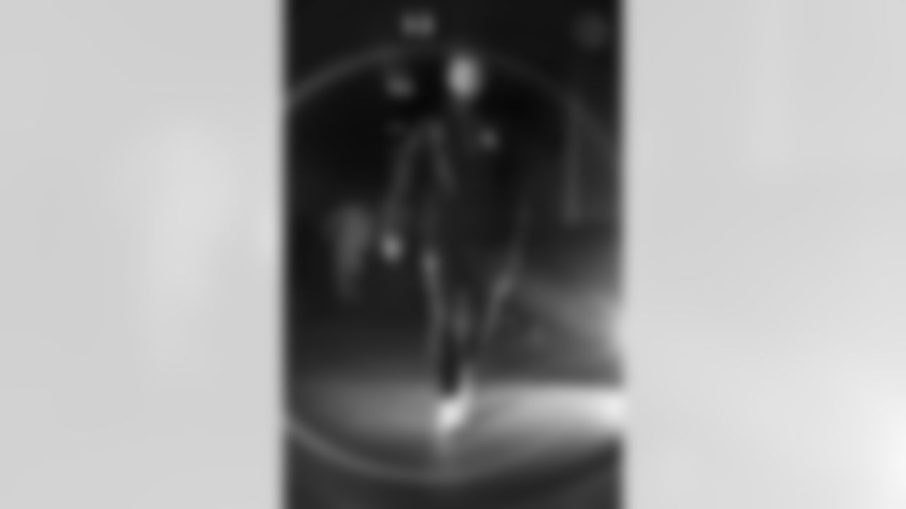 Pittsburgh Steelers quarterback Skylar Thompson (17) during a regular season game between the Pittsburgh Steelers and the Indianapolis Colts, Sunday, Nov. 2, 2025 in Pittsburgh, PA. (Alysa Rubin / Pittsburgh Steelers)