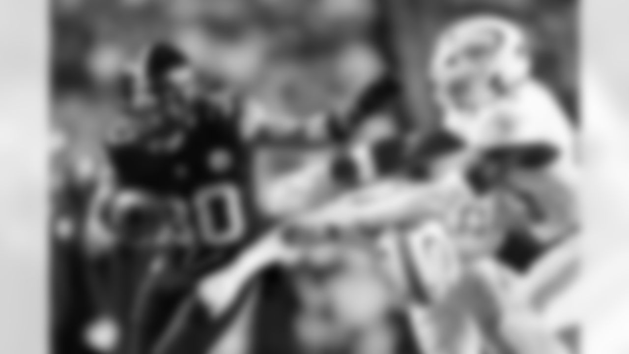 Pittsburgh Steelers running back Jaylen Warren (30) during a regular season game between the Pittsburgh Steelers and the Miami Dolphins, Monday, Dec. 15, 2025 in Pittsburgh, PA. (Karl Roser / Pittsburgh Steelers)