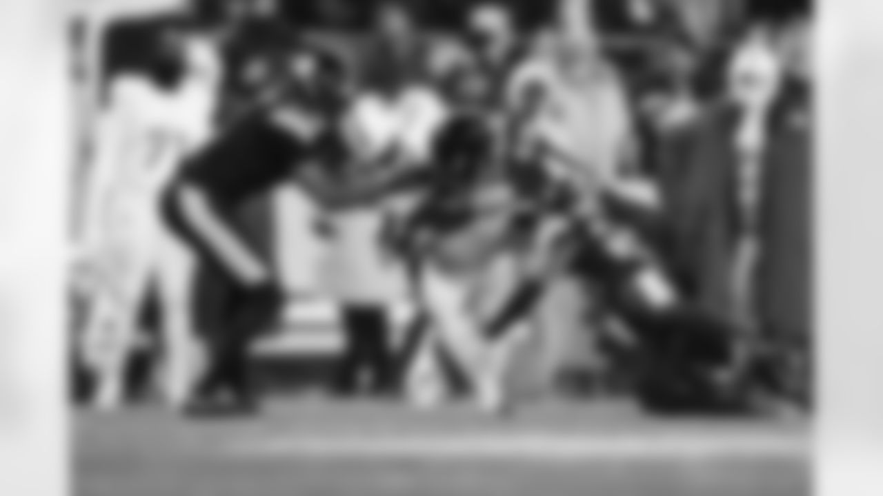 Pittsburgh Steelers linebacker Patrick Queen (6) and linebacker Payton Wilson (41) during a regular season game between the Pittsburgh Steelers and the Miami Dolphins, Monday, Dec. 15, 2025 in Pittsburgh, PA. (Alysa Rubin / Pittsburgh Steelers)