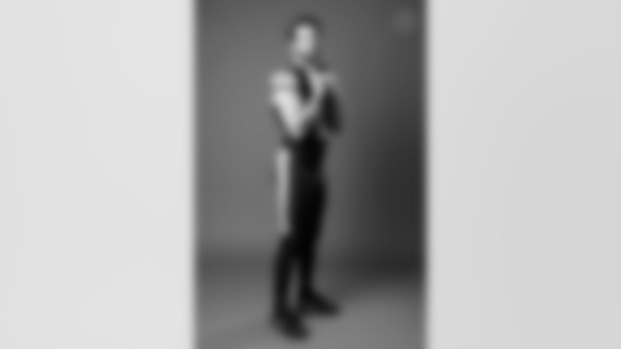 Pittsburgh Steelers linebacker Payton Wilson (41) wears the color rush uniform during a photoshoot, Tuesday, Dec. 2, 2025 in Pittsburgh, PA. (Alysa Rubin / Pittsburgh Steelers)