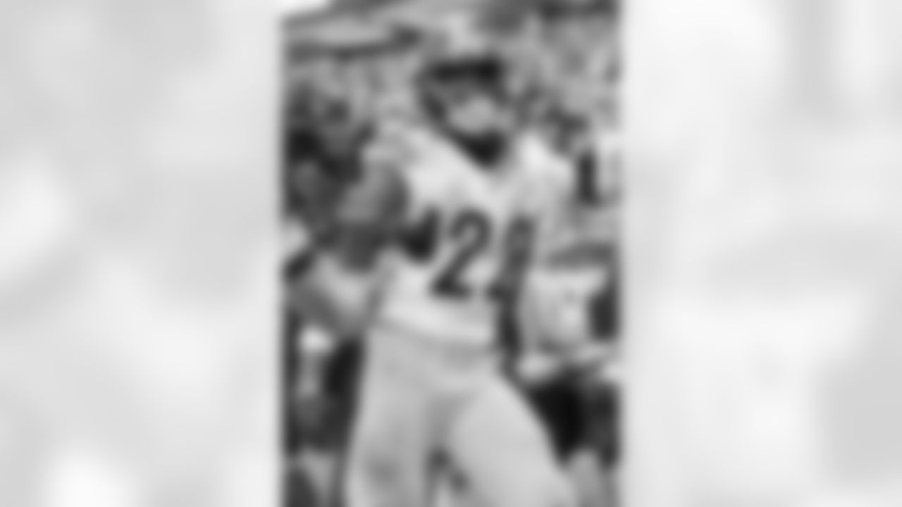 Pittsburgh Steelers running back Najee Harris (22) after scoring a touchdown during a regular season game between the Pittsburgh Steelers and the Las Vegas Raiders, Sunday, Oct. 13, 2024 in Las Vegas, NV. (Karl Roser / Pittsburgh Steelers)