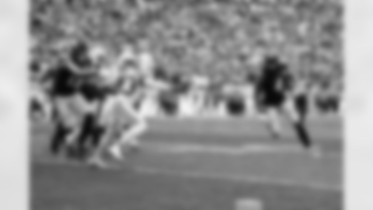 Pittsburgh Steelers wide receiver Ben Skowronek (15) Pittsburgh Steelers wide receiver DK Metcalf (4) during a regular season game between the Pittsburgh Steelers and the Indianapolis Colts, Sunday, Nov. 2, 2025 in Pittsburgh, PA. (Taylor Ollason / Pittsburgh Steelers)