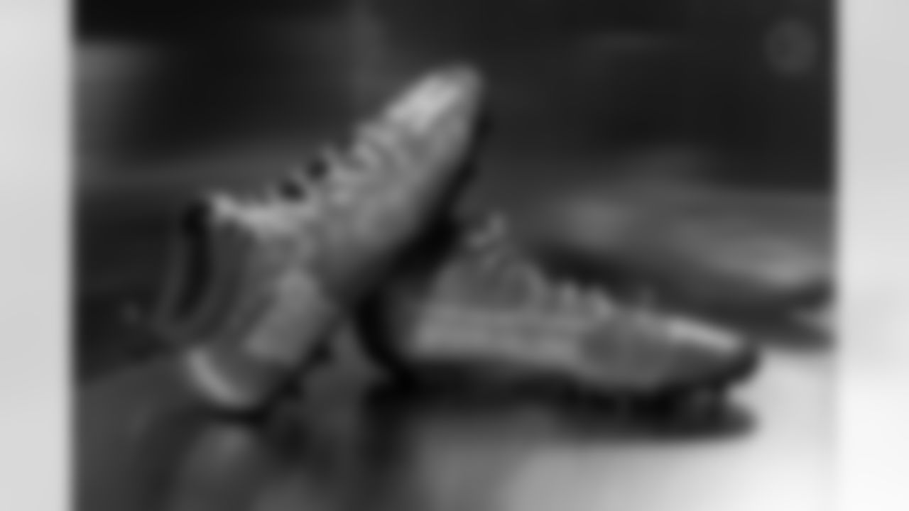 Pittsburgh Steelers linebacker Nick Herbig (51) will showcase his custom cleats supporting Herbie Gives during Week 13. (Alysa Rubin / Pittsburgh Steelers)